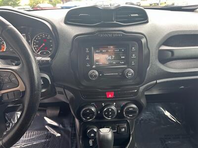 2015 Jeep Renegade Latitude   - Photo 19 - Frederick, MD 21702