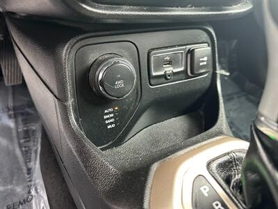 2015 Jeep Renegade Latitude   - Photo 18 - Frederick, MD 21702