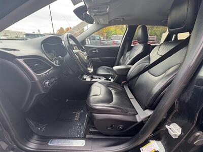 2020 Jeep Cherokee Limited   - Photo 2 - Frederick, MD 21702