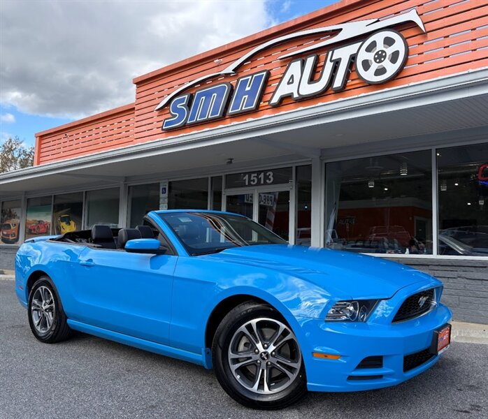 2013 Ford Mustang V6  