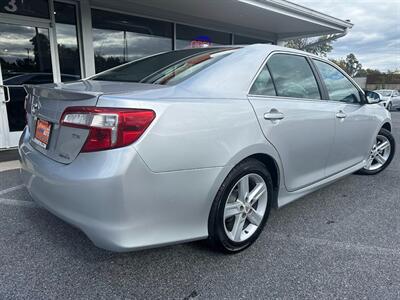 2012 Toyota Camry SE   - Photo 26 - Frederick, MD 21702