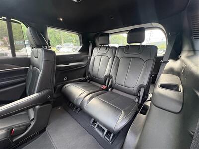 2024 Jeep Grand Cherokee L Limited   - Photo 4 - Frederick, MD 21702