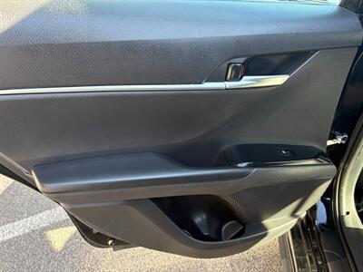 2018 Toyota Camry SE - Photo 23 - Frederick, MD 21702