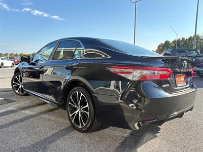 2018 Toyota Camry SE - Photo 7 - Frederick, MD 21702