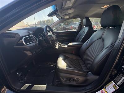 2018 Toyota Camry SE - Photo 2 - Frederick, MD 21702