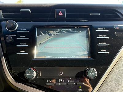 2018 Toyota Camry SE - Photo 11 - Frederick, MD 21702