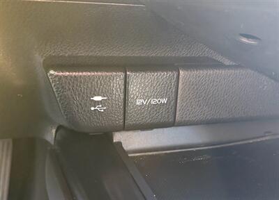 2018 Toyota Camry SE - Photo 15 - Frederick, MD 21702