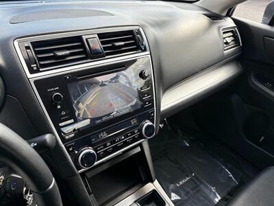2018 Subaru Legacy 2.5i Premium   - Photo 14 - Frederick, MD 21702