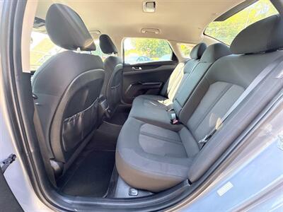 2022 Kia K5 LXS   - Photo 34 - Frederick, MD 21702