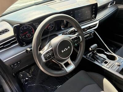 2022 Kia K5 LXS   - Photo 2 - Frederick, MD 21702