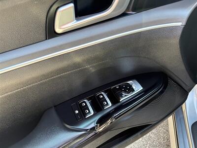 2022 Kia K5 LXS   - Photo 14 - Frederick, MD 21702