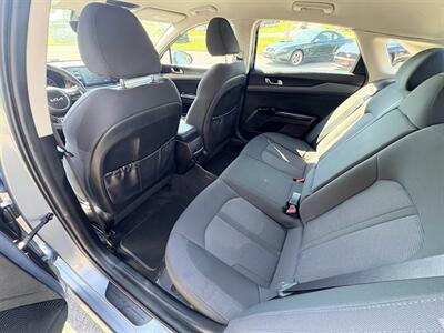 2022 Kia K5 LXS   - Photo 13 - Frederick, MD 21702
