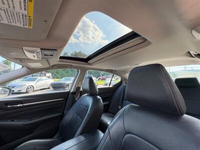 2019 Nissan Altima 2.5 SL   - Photo 16 - Frederick, MD 21702
