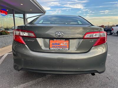 2012 Toyota Camry LE   - Photo 9 - Frederick, MD 21702