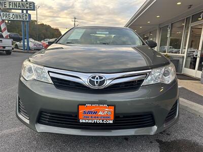 2012 Toyota Camry LE   - Photo 5 - Frederick, MD 21702