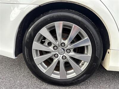 2012 Toyota Avalon Limited   - Photo 52 - Frederick, MD 21702