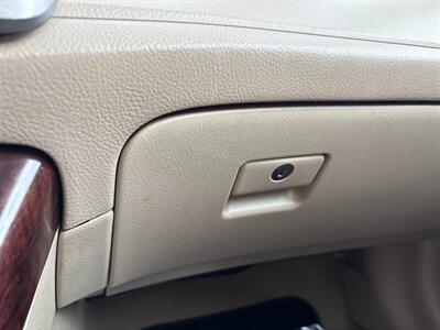 2012 Toyota Avalon Limited   - Photo 37 - Frederick, MD 21702
