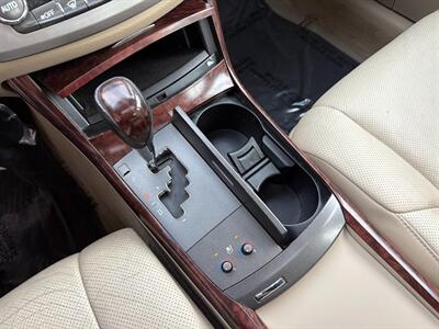 2012 Toyota Avalon Limited   - Photo 35 - Frederick, MD 21702