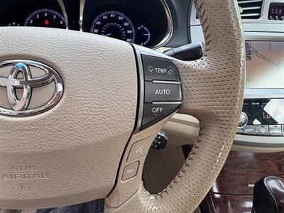 2012 Toyota Avalon Limited   - Photo 13 - Frederick, MD 21702