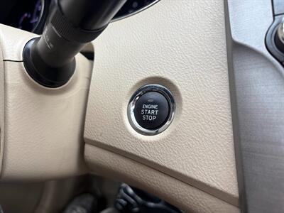 2012 Toyota Avalon Limited   - Photo 16 - Frederick, MD 21702