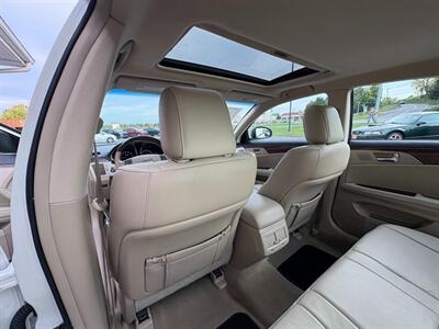 2012 Toyota Avalon Limited   - Photo 33 - Frederick, MD 21702