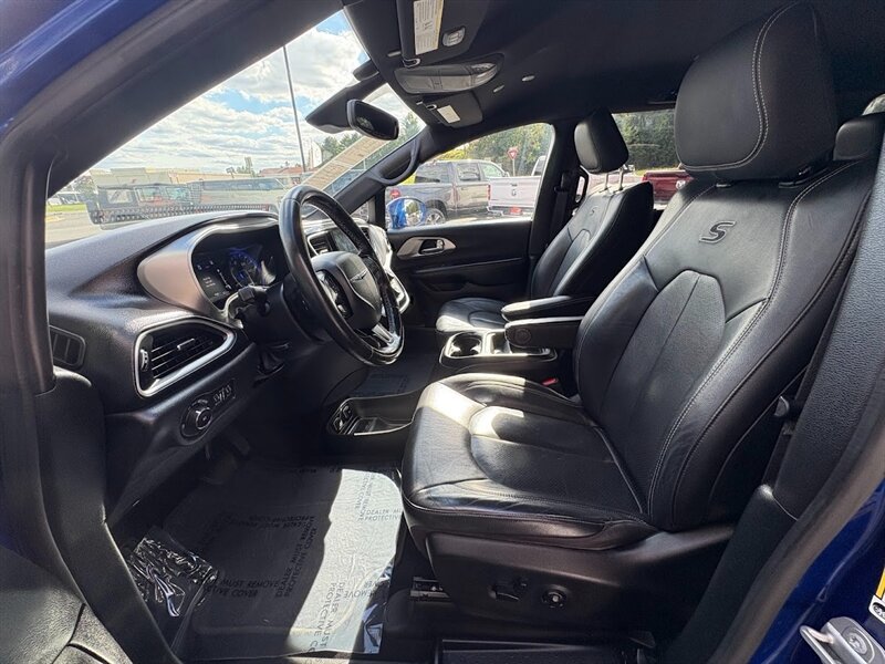 2020 Chrysler Pacifica Launch Edition  