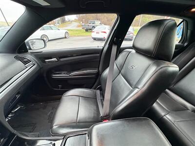 2018 Chrysler 300 S - Photo 29 - Frederick, MD 21702