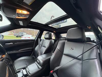 2018 Chrysler 300 S - Photo 10 - Frederick, MD 21702