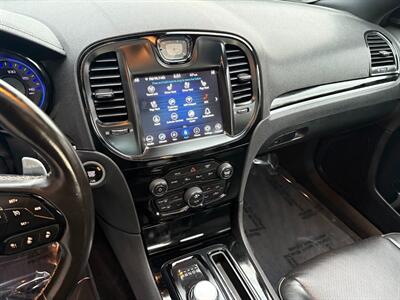 2018 Chrysler 300 S - Photo 11 - Frederick, MD 21702