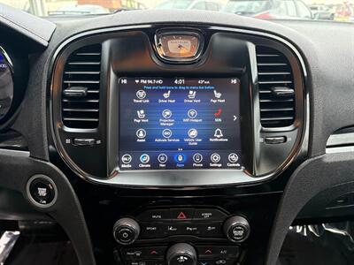 2018 Chrysler 300 S - Photo 14 - Frederick, MD 21702