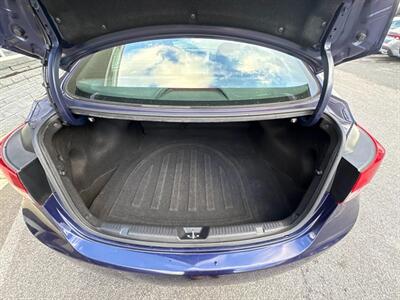 2013 Hyundai Elantra GLS   - Photo 12 - Frederick, MD 21702