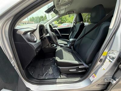 2018 Toyota RAV4 LE   - Photo 16 - Frederick, MD 21702