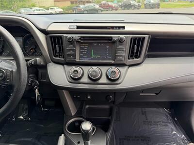 2018 Toyota RAV4 LE   - Photo 31 - Frederick, MD 21702
