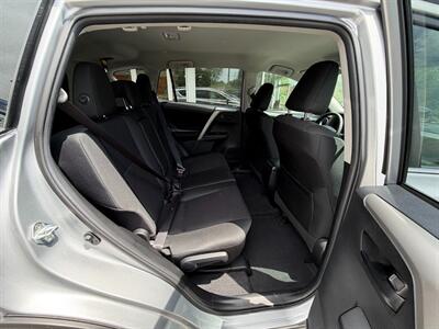 2018 Toyota RAV4 LE   - Photo 18 - Frederick, MD 21702