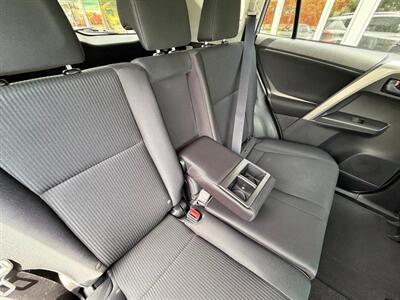 2018 Toyota RAV4 LE   - Photo 19 - Frederick, MD 21702