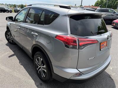 2018 Toyota RAV4 LE   - Photo 12 - Frederick, MD 21702