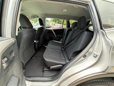 2018 Toyota RAV4 LE   - Photo 17 - Frederick, MD 21702