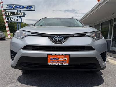 2018 Toyota RAV4 LE   - Photo 6 - Frederick, MD 21702