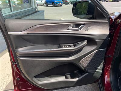 2022 Jeep Grand Cherokee Limited   - Photo 17 - Frederick, MD 21702