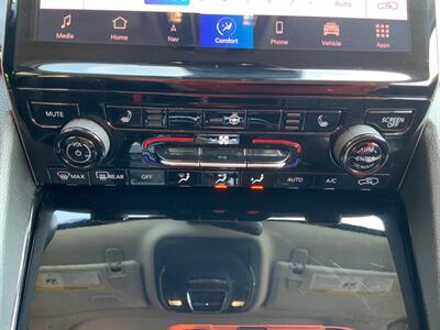 2022 Jeep Grand Cherokee Limited   - Photo 14 - Frederick, MD 21702