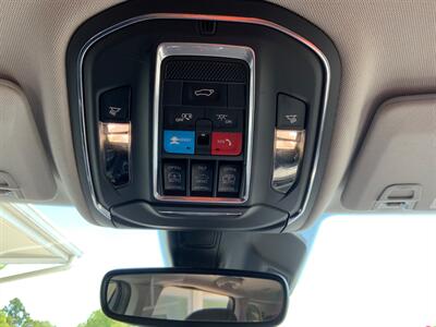 2022 Jeep Grand Cherokee Limited   - Photo 11 - Frederick, MD 21702