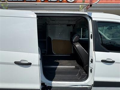 2018 Ford Commercial Transit Connect XL   - Photo 17 - Frederick, MD 21702