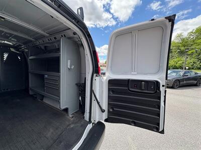 2022 Chevrolet Express 2500   - Photo 13 - Frederick, MD 21702