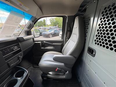 2022 Chevrolet Express 2500   - Photo 37 - Frederick, MD 21702