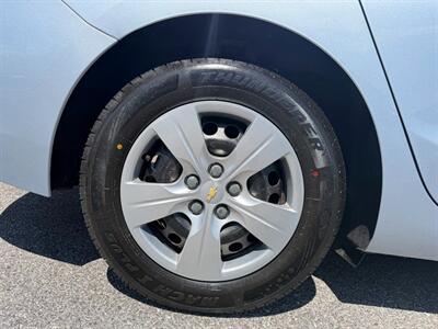 2017 Chevrolet Cruze LS Auto - Photo 33 - Frederick, MD 21702