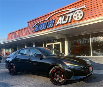 2023 Hyundai ELANTRA SEL   - Photo 1 - Frederick, MD 21702