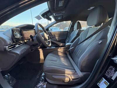 2023 Hyundai ELANTRA SEL   - Photo 2 - Frederick, MD 21702