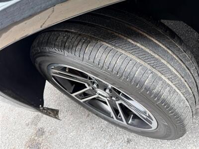 2015 Cadillac Escalade Luxury   - Photo 41 - Frederick, MD 21702