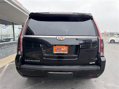 2015 Cadillac Escalade Luxury   - Photo 17 - Frederick, MD 21702