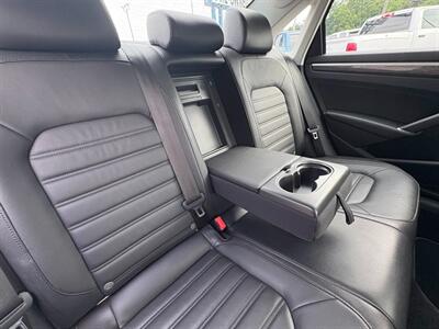 2018 Volkswagen Passat 2.0T SEL Premium   - Photo 26 - Frederick, MD 21702